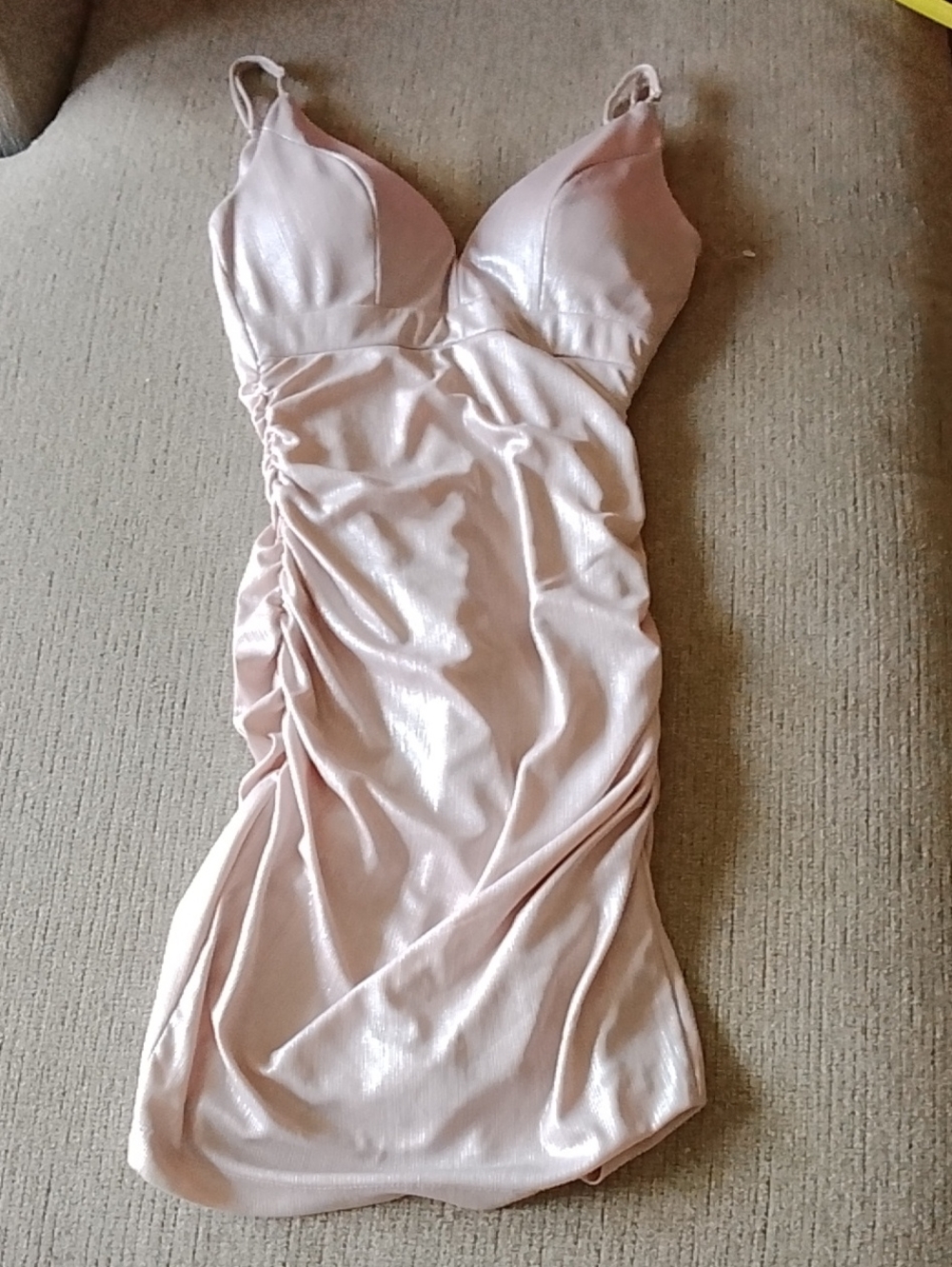 Emerald Sundae XS Satin Ruched Bodycon Dress in Light Blush Pink